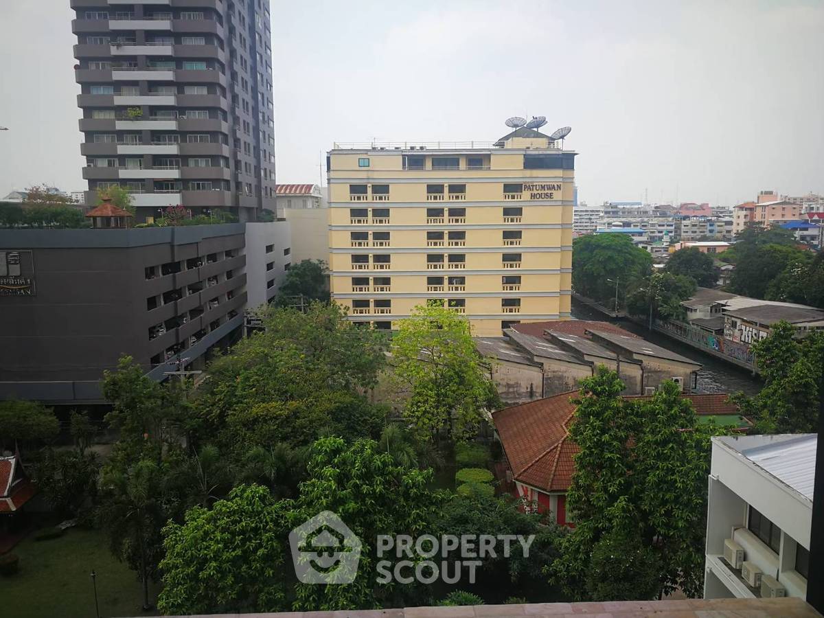 picture 3-BR Condo at Pathumwan Place Condominium near BTS National Stadium (ID 2802177) - 5/16