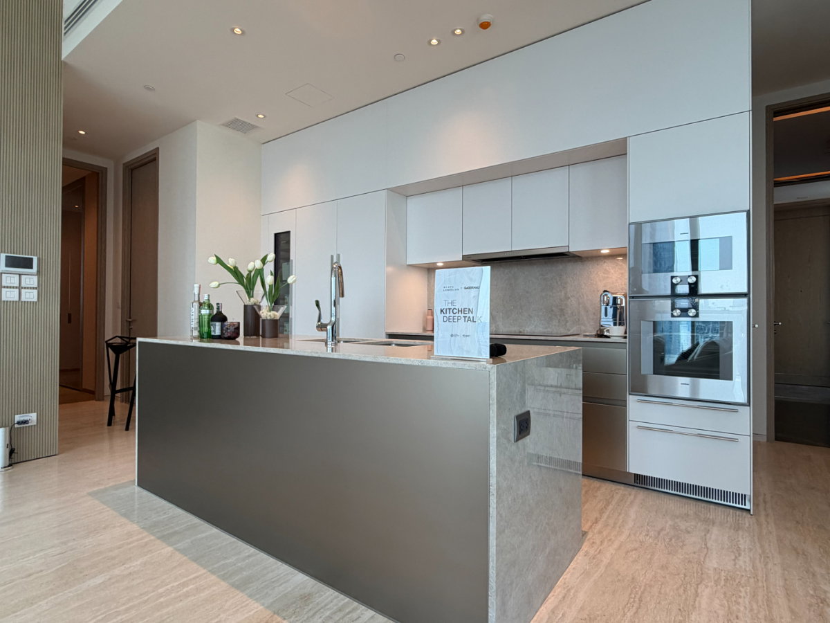 รูป Scope Langsuan: Fully Furnished 2 Bedroom 2 Bathroom Special Offer 99 MB. - รูปที่ 14/15