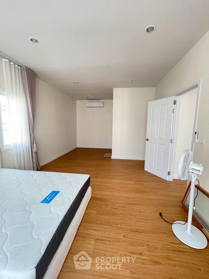 รูป บ้าน 5-ห้องนอน ที่ แกรนดิโอบางนา กม. 5 ใน บางแก้ว (ID 2800336) - รูปที่ 9/14