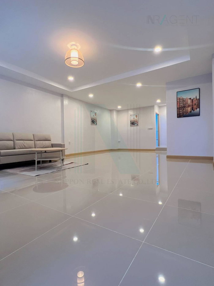 รูป 📌 ขายทาวน์เฮาส์ โครงการ รสสุคนธ์ 2 ชั้น 3 ห้องนอน 2 ห้องน้ำ - รูปที่ 2/8