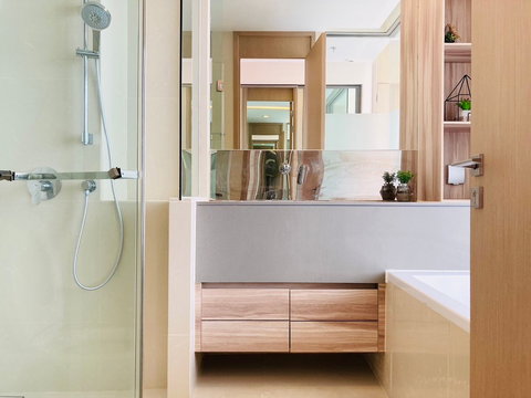 For Rent : The ESSE Asoke (1bed) 44.50 sq.m. 35,000 THB Tel. 0924235675 Cate