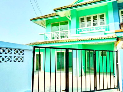 เช่าทาวน์โฮม คลองหลวง ปทุมธานี : ทาวน์เฮาส์หลังริม 3นอน บิ๊กซี คลองสาม 380 ม. เลียบคลองสาม ตลาดเจริญผล100ม. 30ตร.ว. 240ตร.ม. ตลาดคลองสาม 1 กม.