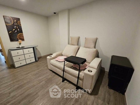 คอนโด 1-ห้องนอน ที่ เดอะ เชดด์ สาทร 1 ใกล้ MRT คลองเตย (ID 2089714)