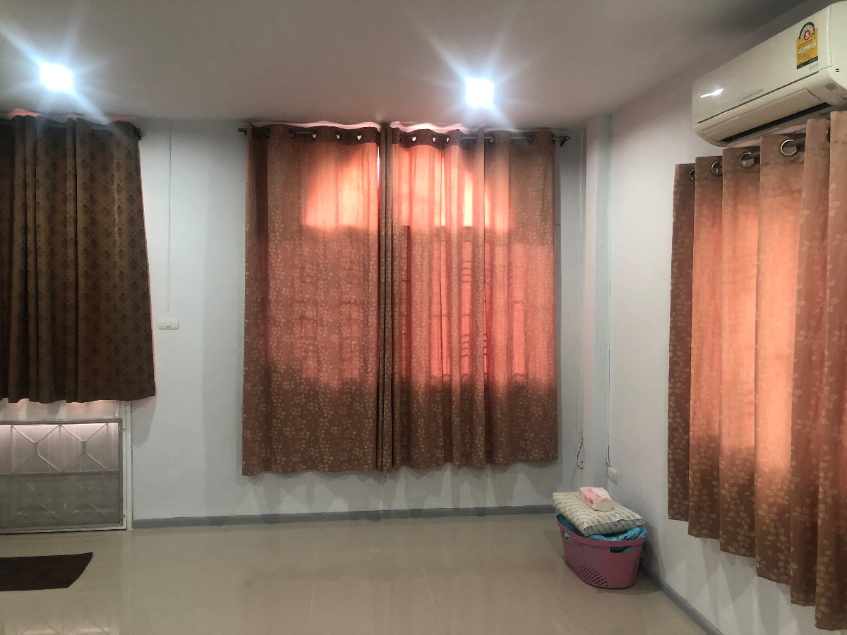 รูป ✅ขายถูกสุดบ้านรีโนเวทใหม่ หมู่บ้านเสนาวิลล่า4 ย้ายของเข้าอยู่ได้เลย ใกล้ซาฟาริเวิลด์ ใกล้วัดพระยาสุเรนทร์ - รูปที่ 10/12