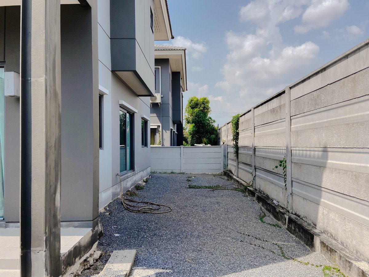 รูป ขายบ้านเดี่ยวหลังมุม! ใกล้โรบินสันราชพฤกษ์ Centro ราชพฤกษ์-แจ้งวัฒนะ 3 ห้องนอน 3 ห้องน้ำ 5.6 ล้านบาท - รูปที่ 34/50