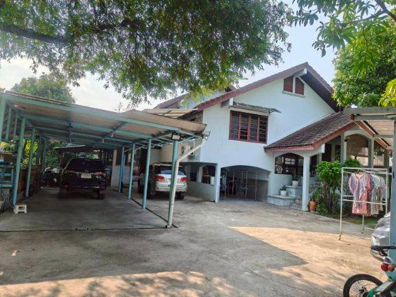 รูป บ้านพร้อมที่ดิน 700 ตารางวา อยู่ในหมู่บ้านธนะสิน นวมินทร์ ซอย68 แยก 2 (ขายรวมหรือแบ่งขายได้) - รูปที่ 5/6