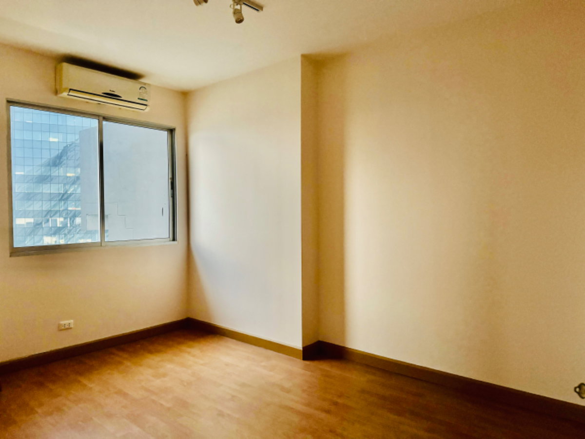 รูป คอนโดห้องมุม 2 นอน 1 น้ำ ห่าง BTSอุดมสุข เพียง 100 เมตร - รูปที่ 3/5