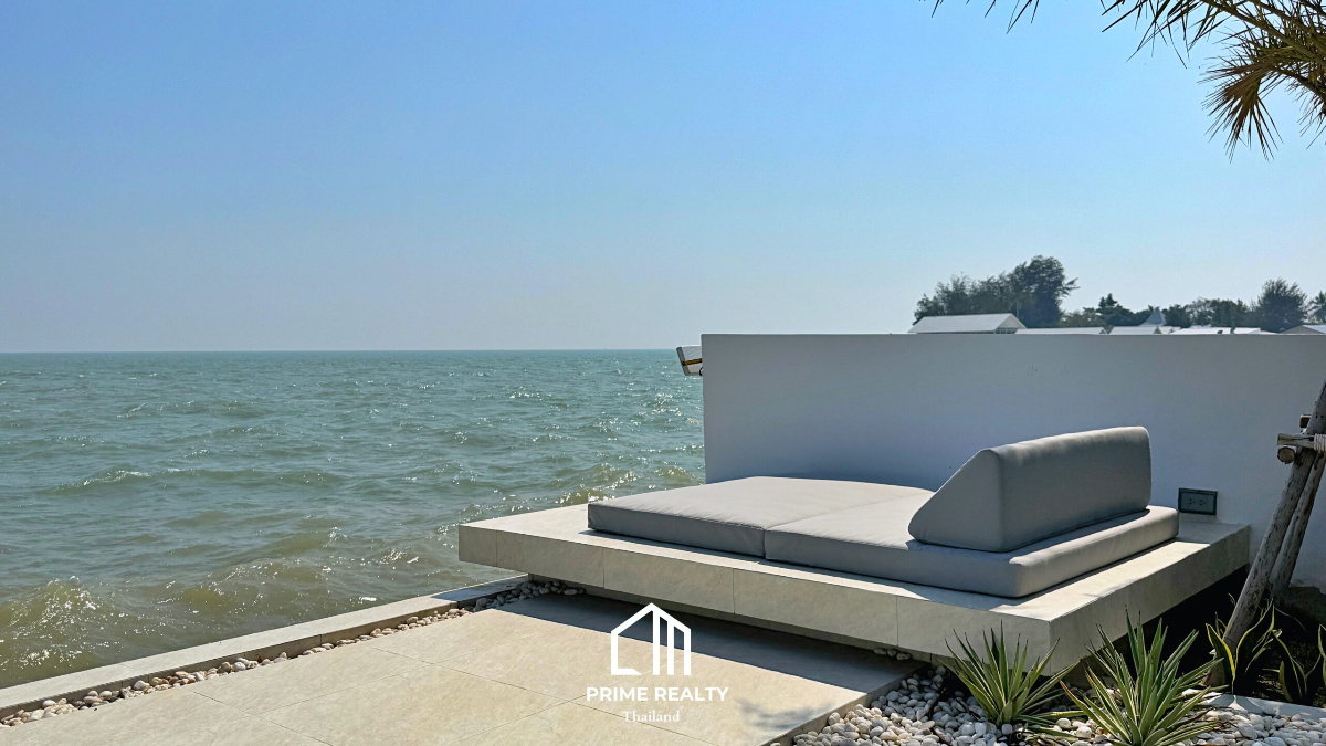 picture Beachfront Luxury Home for Sale in Cha-Am – 34.9 Million THB - 26/48