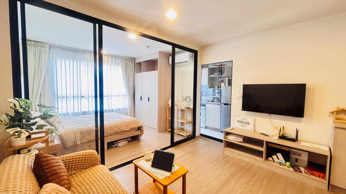 picture Extra wide living. Relaxing stay & perfect work from home.  - 4/38