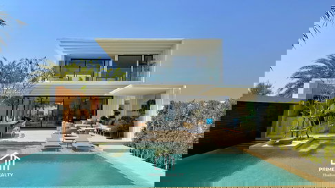 Beachfront Luxury Home for Sale in Cha-Am – 34.9 Million THB