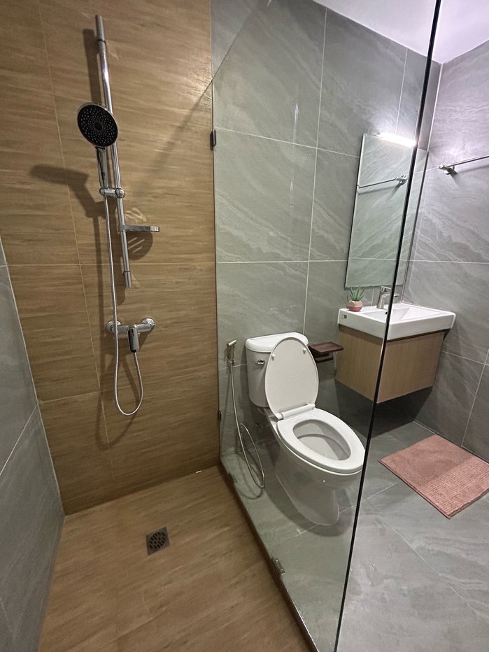 picture Monterey Place 2 bedrooms, for rent - 40/43
