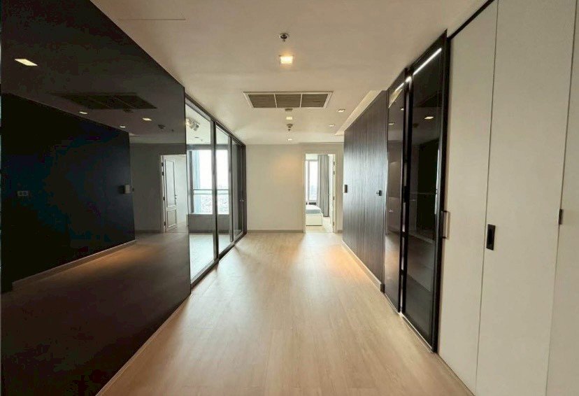 รูป Luxury Condo for Rent Rama 3 | City Lifestyle Luxury | Near BTS Chong Nonsi | 80,000 THB/Month - LTHC14970 - รูปที่ 1/5