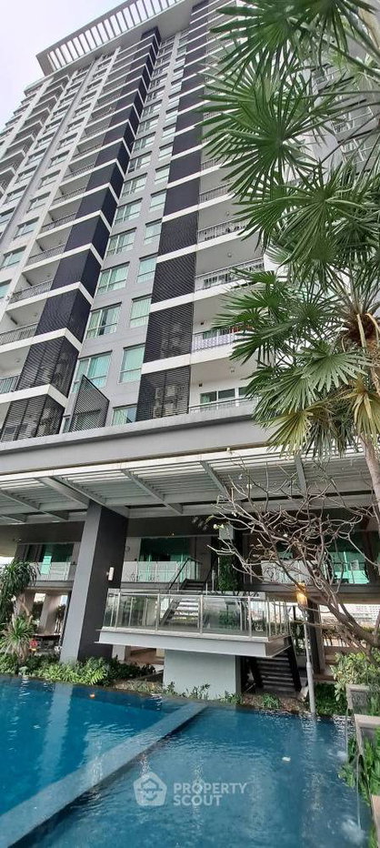 รูป คอนโด 1-ห้องนอน ที่ เดอะ รูม สาทร-ตากสิน ใกล้ BTS โพธิ์นิมิตร (ID 1372822) - รูปที่ 2/8