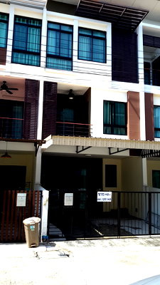 Townhouses for sale : Townhome Sixnature  Ekachai Bangbon