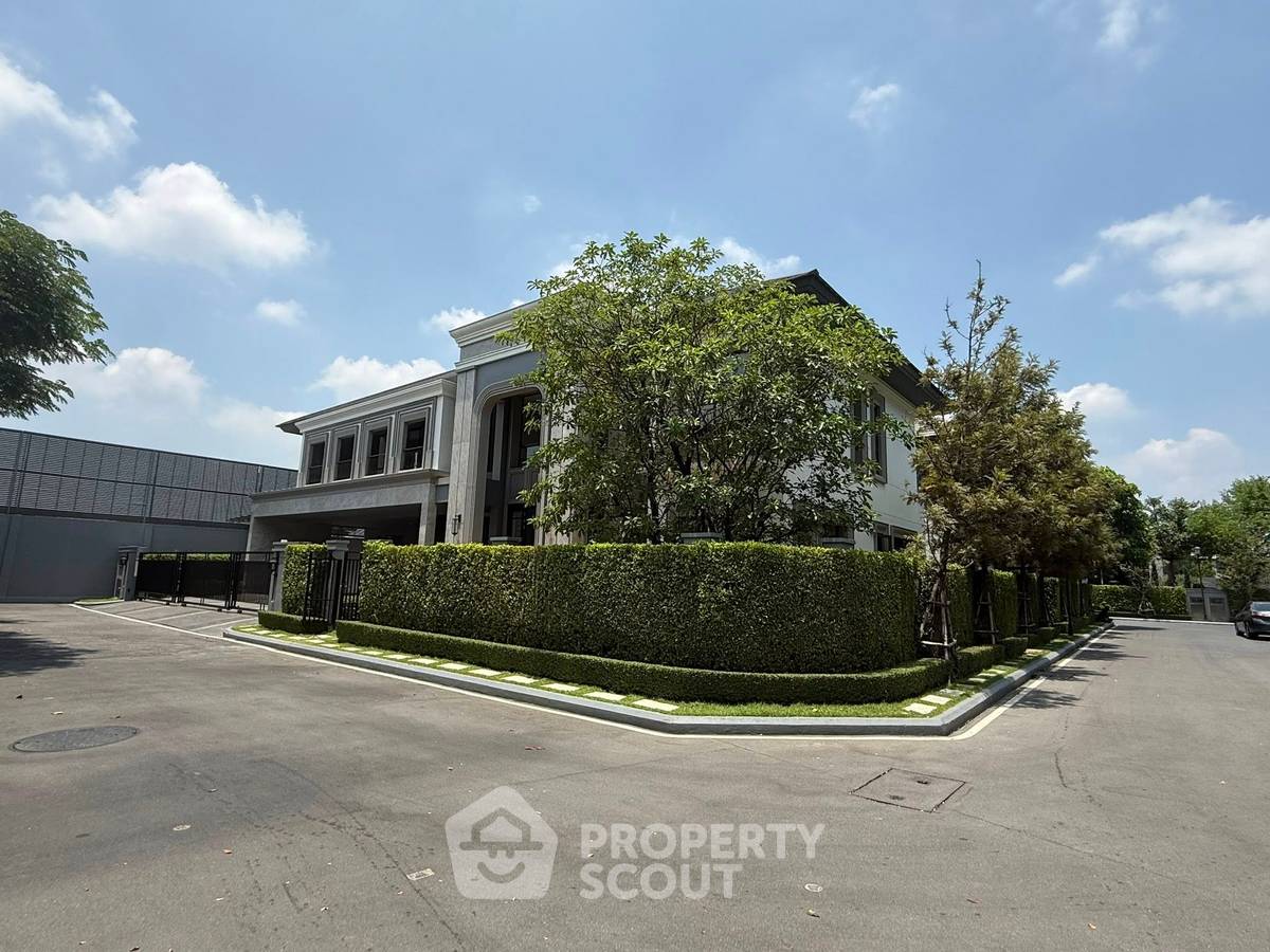 รูป บ้าน 5-ห้องนอน ที่ แกรนด์ บางกอก บูเลอวาร์ด กรุงเทพกรีฑา ใน คลองสามประเวศ (ID 2803166) - รูปที่ 2/5