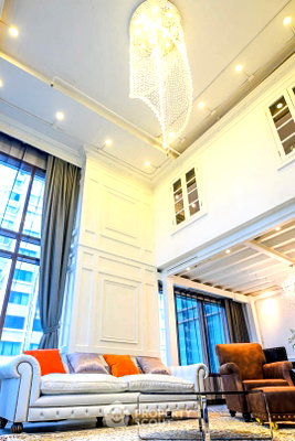 Condos for sale : 3-BR Condo at The Emporio Place near BTS Phrom Phong (ID 2803179)