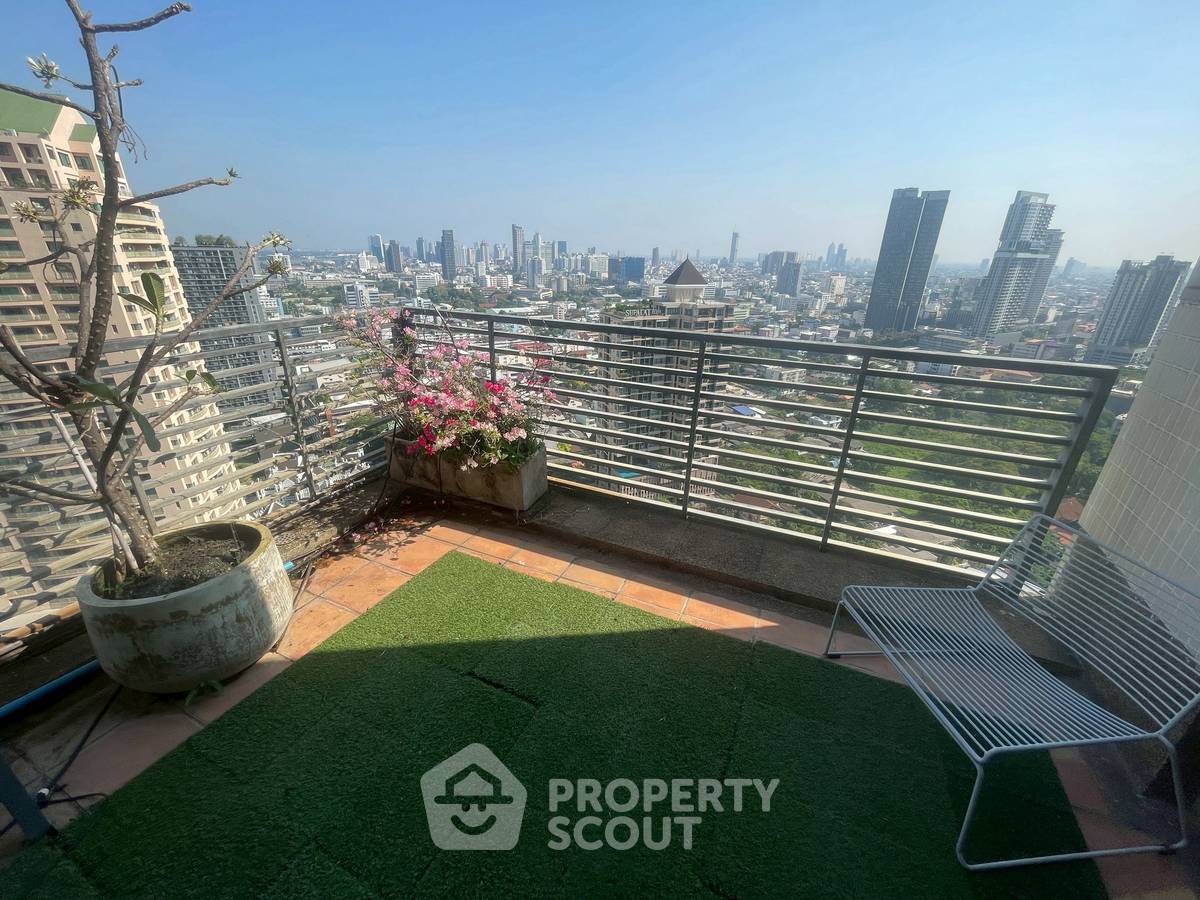 รูป คอนโด 3-ห้องนอน ที่ บ้านปิยะสาธร คอนโดมิเนียม ใกล้ MRT สีลม (ID 2802624) - รูปที่ 1/15