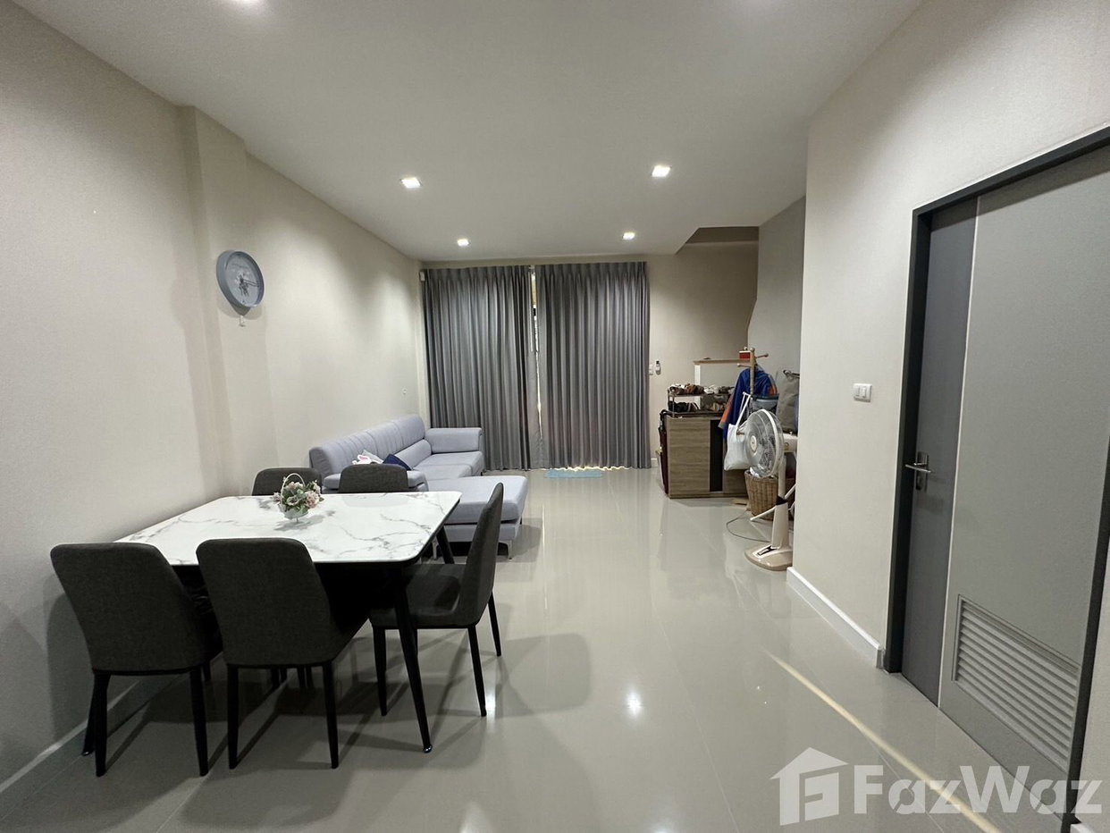 picture 3 Bedroom and 3 Bathroom for sale 1903842 - 25/25