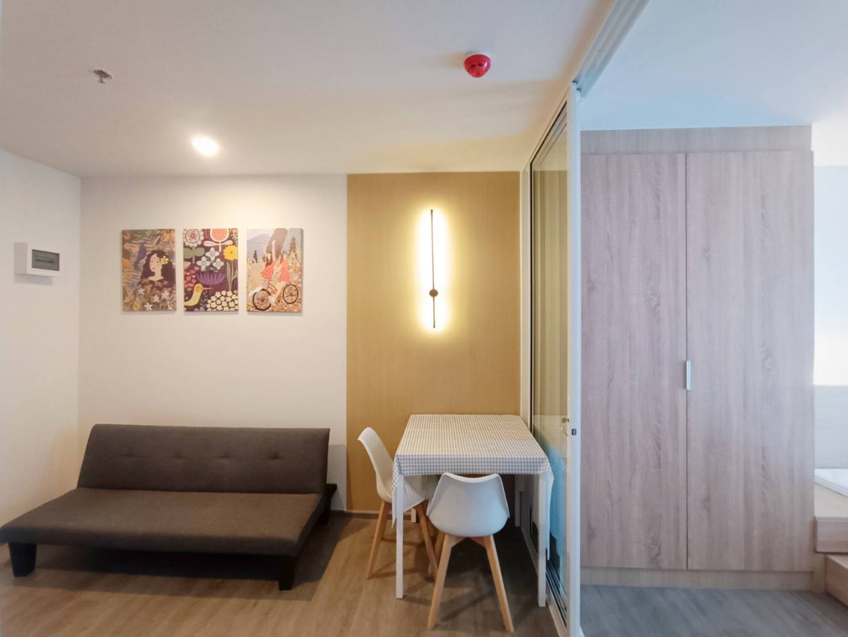 รูป อบอุ่น มินิมอล เฟอร์ใหม่ ตึก A ชั้น 20 วิวโล่ง Regent Home สถานี BTS วุฒากาศ - รูปที่ 3/20