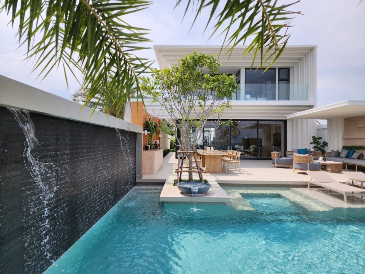 picture Beachfront Luxury Home for Sale in Cha-Am – 34.9 Million THB - 4/48