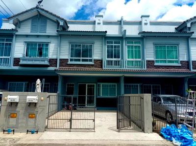 Townhouses for rent ม.เอเชียอาคเนย์ : Townhouse for rent. Budthasakorn rd. Villaggio Phetkasem - Sai 4