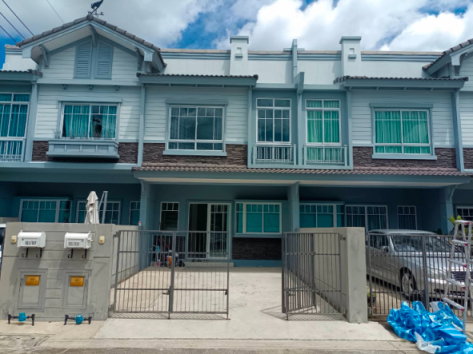 Townhouse for rent. Budthasakorn rd. Villaggio Phetkasem - Sai 4