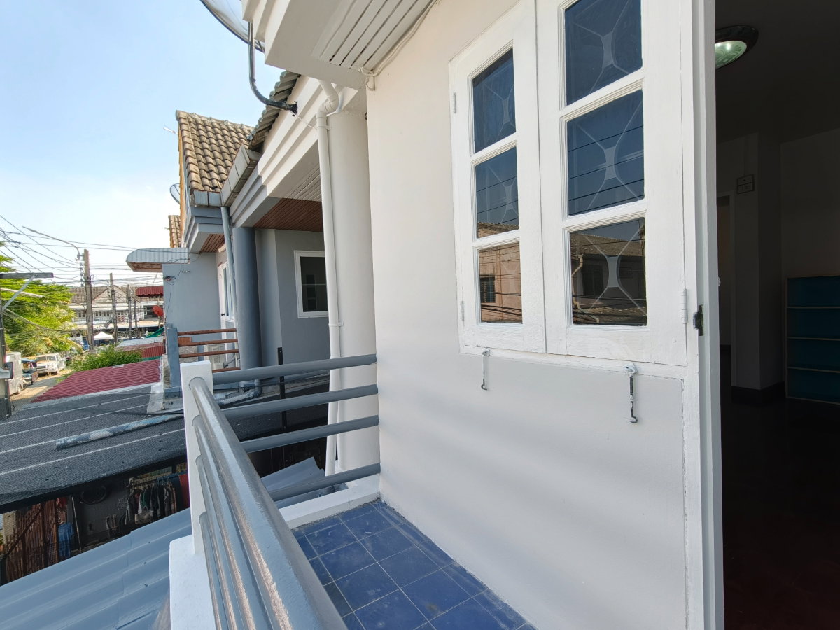 รูป ขายทาวน์เฮ้าส์ รีโนเวทใหม่ บดินทร์รักษา 3 คู้บอน 27 เนื้อที่ 20 ตร.ว. 3 นอน 2 น้ำ ต่อเติมครบ ใกล้รถไฟฟ้าสายสีชมพู สถานีคู้บอน พร้อมอยู่ - รูปที่ 33/47