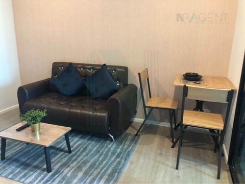 For rent Notting Hill Sukhumvit 105 1 bedroom 6th floor Building F near BTS Bearing.