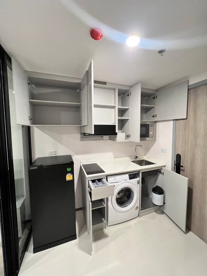 picture ✨ Located just 200 meters from Huai Khwang MRT station, making travel very convenient ✨ - 4/11