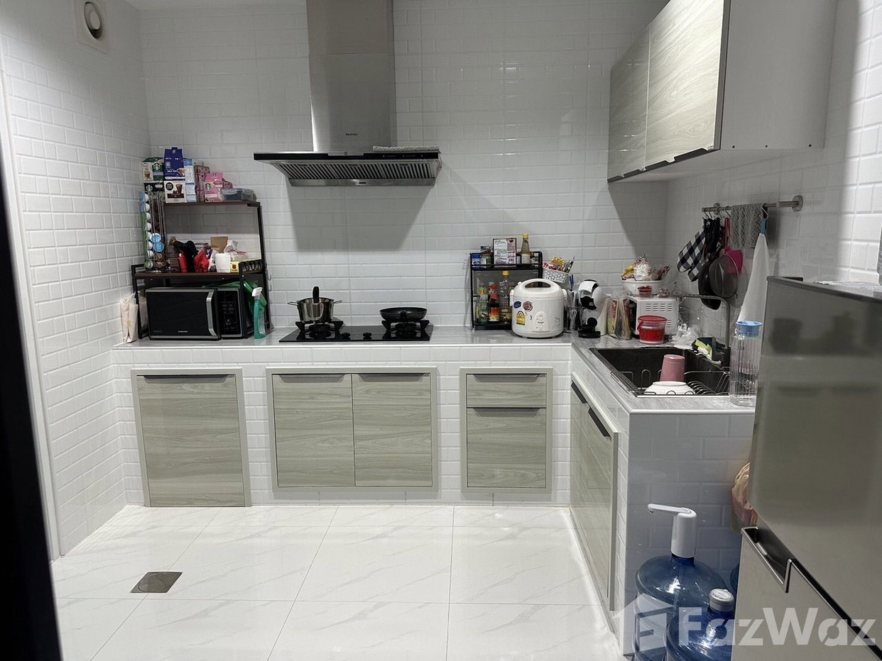 picture 3 Bedroom and 3 Bathroom for sale 1903842 - 3/25