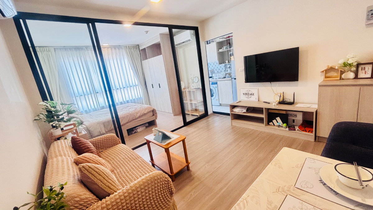 picture Extra wide living. Relaxing stay & perfect work from home.  - 15/38