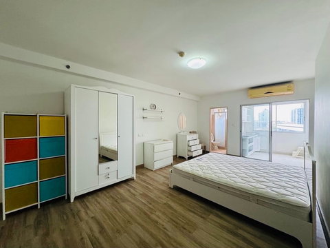 Only100 meters from BTS Udomsuk, a large studio room 33.8 sq.m.