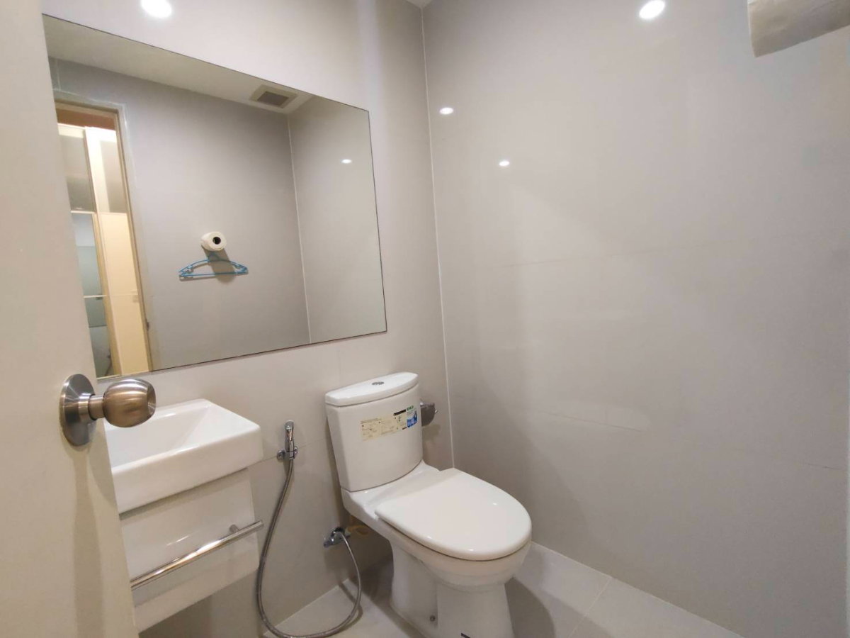 รูป ให้เช่าคอนโด Life Asoke ห้องใหญ่ไม่อึดอัน 2นอน ห้องมุม เดินทางสะดวก ใกล้ MRT เพชรบุรี - รูปที่ 12/24