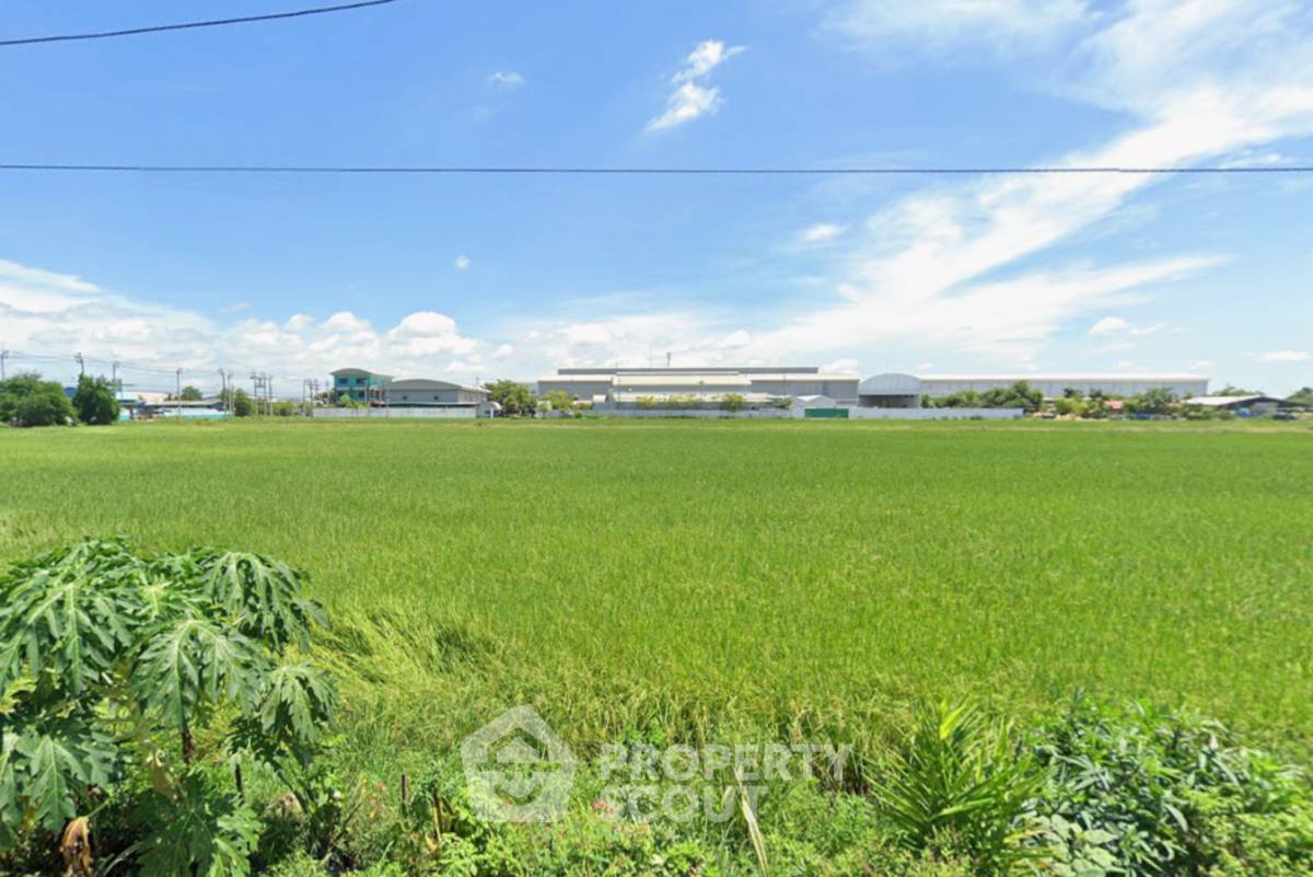 รูป ที่ดินสำหรับปล่อยขาย 53,516 ตารางเมตร แถว ใน บางเสาธง (ID 2727429) - รูปที่ 2/3