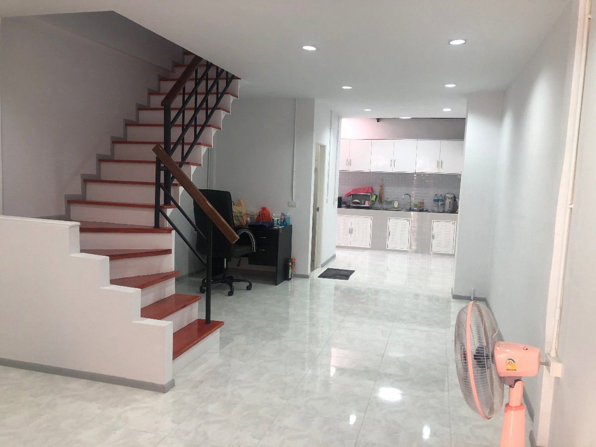รูป ✅ขายถูกสุดบ้านรีโนเวทใหม่ หมู่บ้านเสนาวิลล่า4 ย้ายของเข้าอยู่ได้เลย ใกล้ซาฟาริเวิลด์ ใกล้วัดพระยาสุเรนทร์ - รูปที่ 4/12