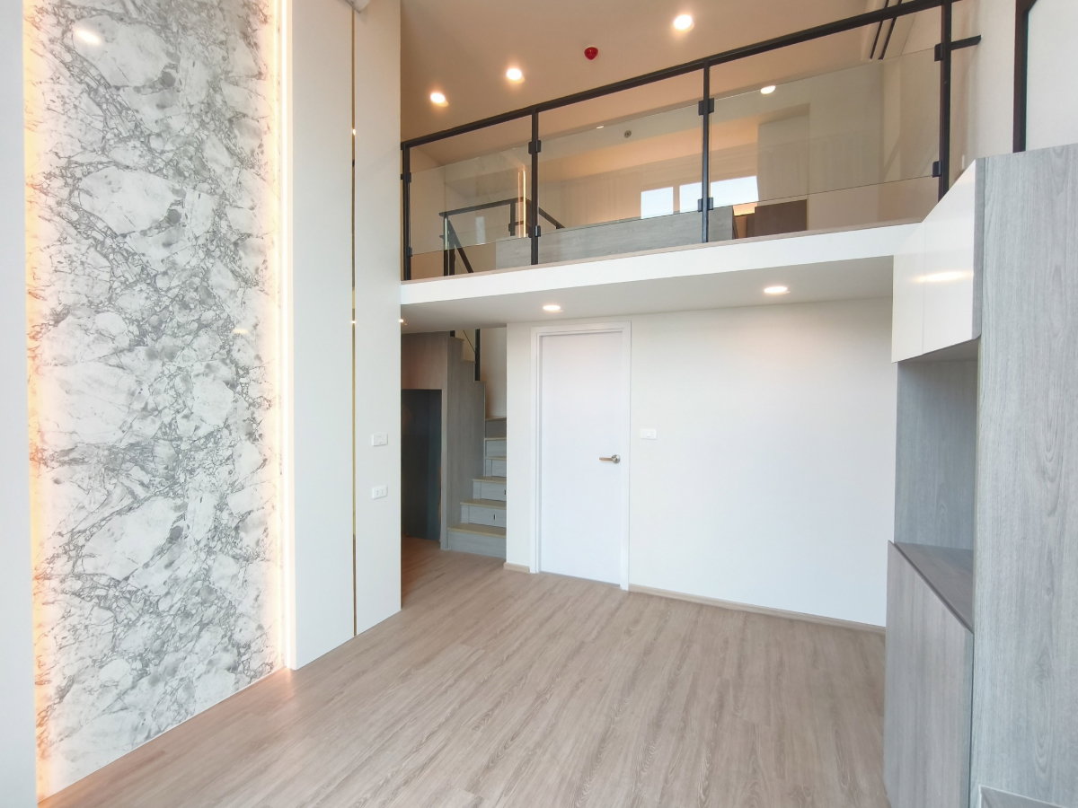 รูป ด่วน! ห้องมุมมือหนึ่ง คอนโด ออริจิ้น ปลั๊ก & เพลย์ นนทบุรี สเตชั่น 1นอน1น้ำ ห้อง 2 ชั้น เพียง 3.49 ล้านเท่านั้น - รูปที่ 2/45