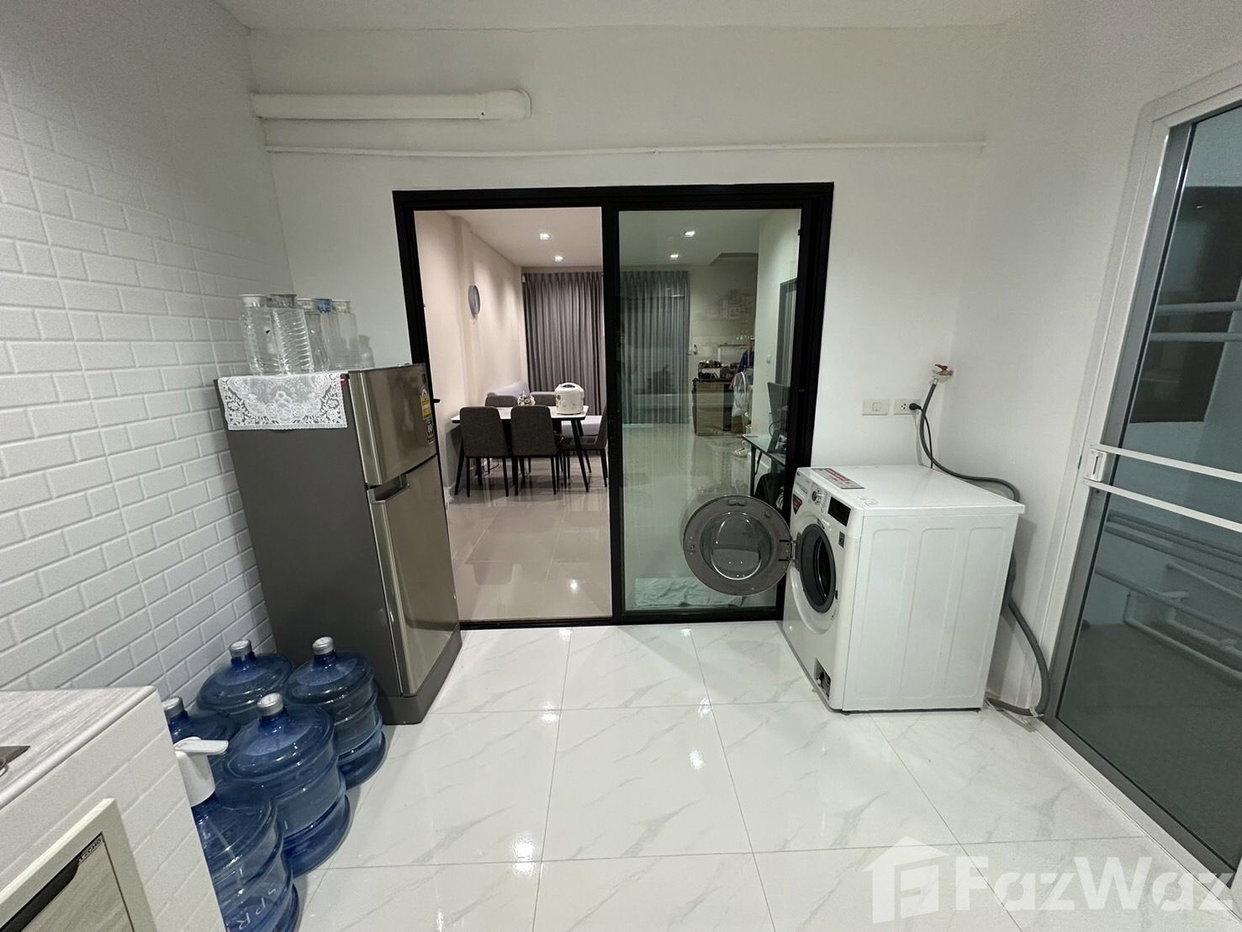 picture 3 Bedroom and 3 Bathroom for sale 1903842 - 4/25