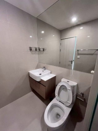 รูป For Rent 🏢✨ Noble Revolve Ratchada 2 ห้องสวย 16k ใกล้ MRT ศูนย์วัฒนธรรม สนใจแอดไลน์ @255ghzjq. มี@ด้วยน้าꔛ - รูปที่ 8/8