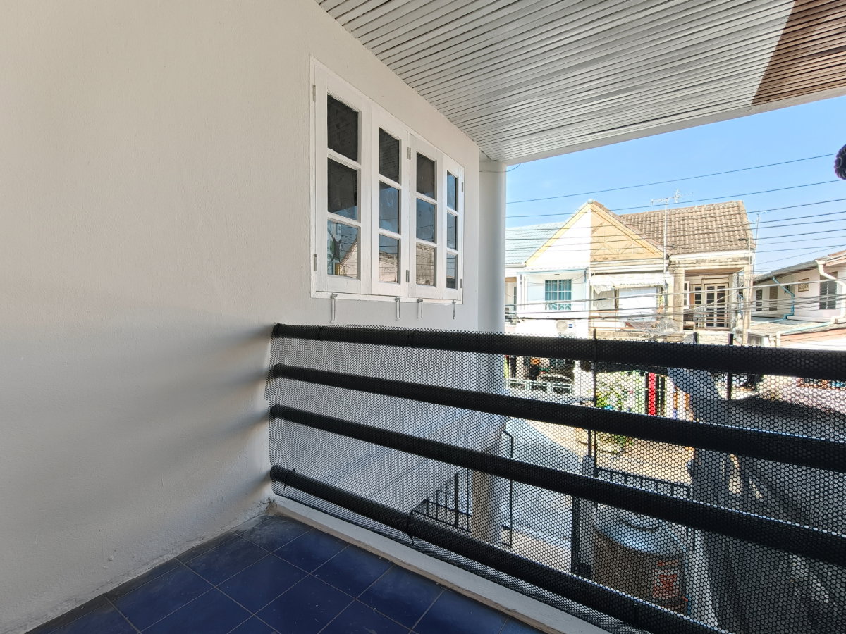 รูป ขายทาวน์เฮ้าส์ รีโนเวทใหม่ บดินทร์รักษา 3 คู้บอน 27 เนื้อที่ 20 ตร.ว. 3 นอน 2 น้ำ ต่อเติมครบ ใกล้รถไฟฟ้าสายสีชมพู สถานีคู้บอน พร้อมอยู่ - รูปที่ 25/47