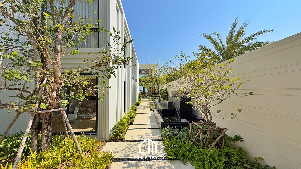picture Beachfront Luxury Home for Sale in Cha-Am – 34.9 Million THB - 8/48