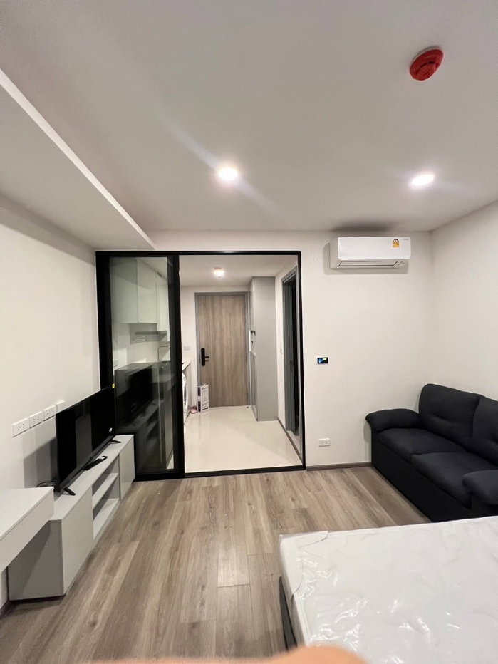 picture ✨ Located just 200 meters from Huai Khwang MRT station, making travel very convenient ✨ - 5/11