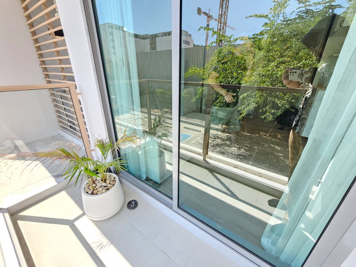 picture The Phyll Condo Central For Rent 23,000/Month - 11/15