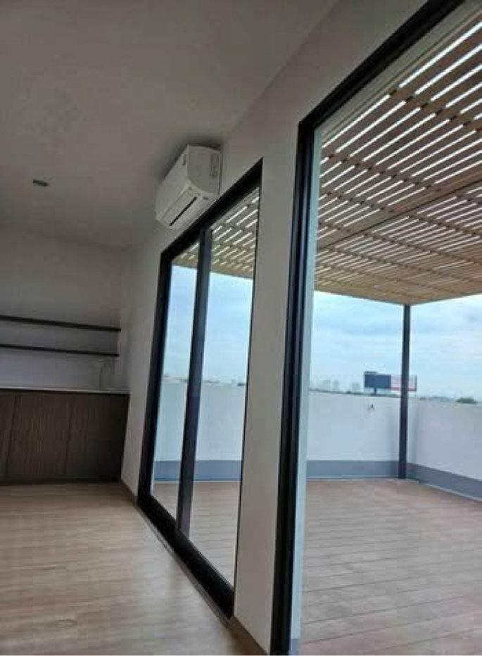 รูป 🔥 For Rent: Nirvana Define Krungthep Kreetha 🏡 บ้านเดี่ยวหรู หลังริม เดินทางสะดวก ใกล้ทางด่วน และสนามบิน - รูปที่ 17/19