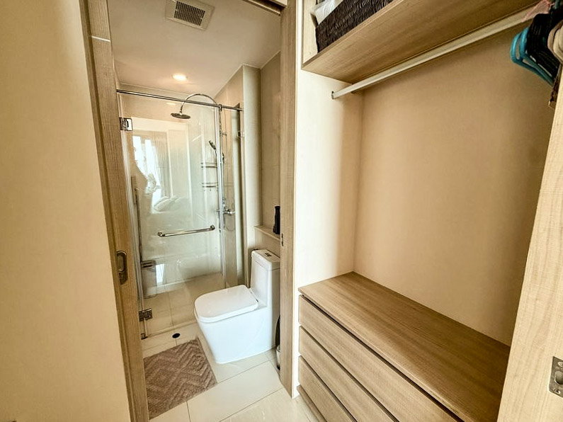 รูป 1 Bedroom Condo for Sale at The Riviera Wongamat Pattaya - รูปที่ 9/12