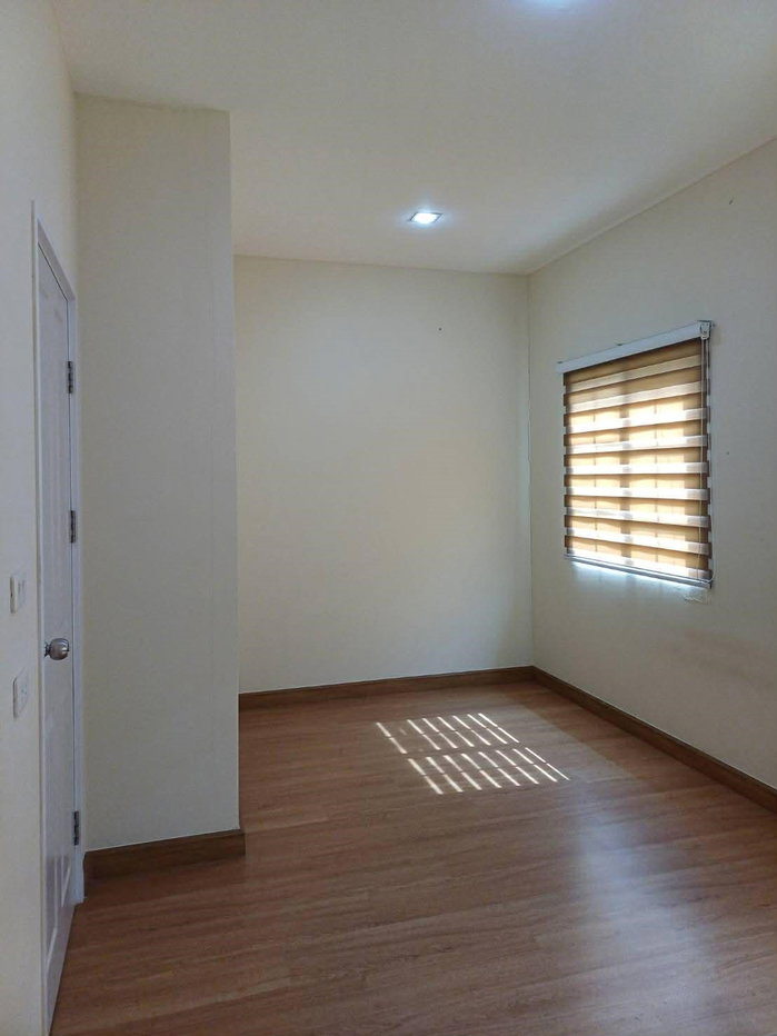 รูป #ขายทาวน์โฮม 2 ชั้น สไตล์อังกฤษ(เซนต์พอล) โครงการ : โกลเด้นทาวน์ สุขุมวิท-สถานีรถไฟฟ้าแบริ่ง - รูปที่ 5/7