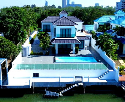 ขายบ้านเดี่ยว : 4 Bedroom Pool Villa for Sale in Na Jomtien Pattaya