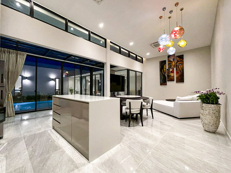 รูป 3 Bedroom Pool Villa for Sale in East Pattaya - รูปที่ 5/15