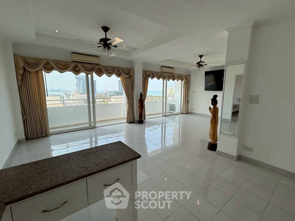 picture 1-BR Condo at Golden Pattaya Condominium close to Naklua (ID 2802203) - 1/11