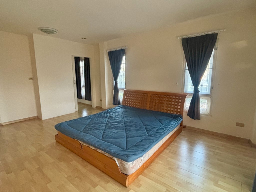 picture 2 storey house for rent in Rayong city - 5/7