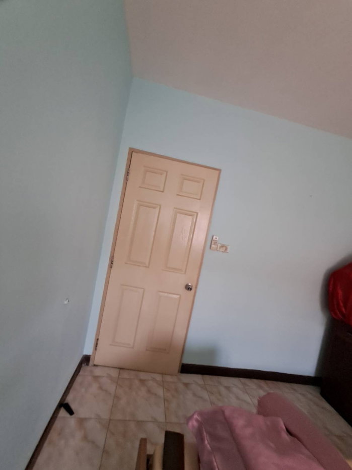 รูป ขายทาวน์เฮ้าส์ 2 ชั้น หมู่บ้านเพชรทวีสุข เพชรเกษม 106 สภาพดี เดินทางสะดวก - รูปที่ 6/10